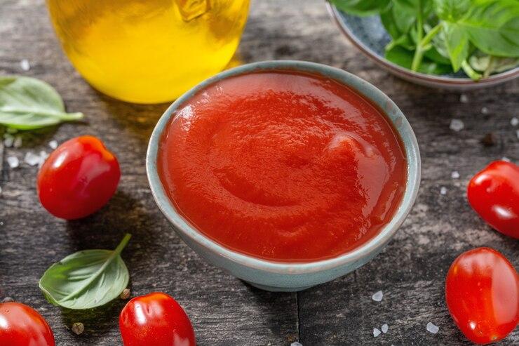 Difference between tomato sauce and tomato paste